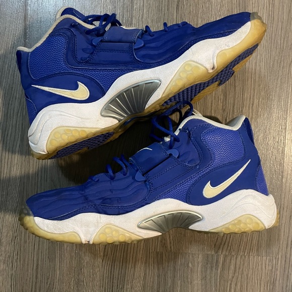 Nike Zoom Turf Jet ‘97 Shoes - Picture 3 of 8